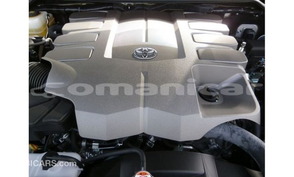 Buy Import Toyota Land Cruiser White Car in Import - Dubai in Dhufar Buy Import Toyota Land Cruiser White Car in Import - Dubai in Dhufar