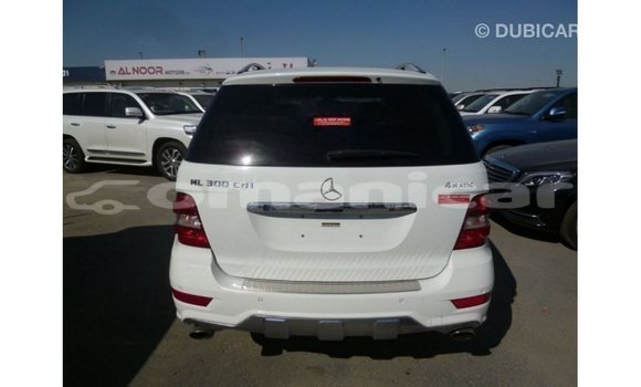 Buy Import Mercedes-Benz 190 White Car in Import - Dubai in Dhufar Buy Import Mercedes-Benz 190 White Car in Import - Dubai in Dhufar