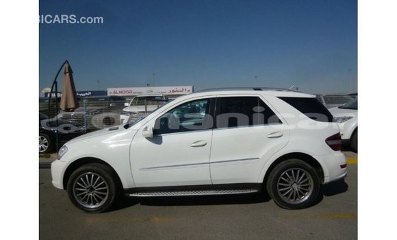Buy Import Mercedes-Benz 190 White Car in Import - Dubai in Dhufar Buy Import Mercedes-Benz 190 White Car in Import - Dubai in Dhufar