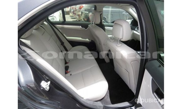 Buy Import Mercedes-Benz 190 Black Car in Import - Dubai in Dhufar Buy Import Mercedes-Benz 190 Black Car in Import - Dubai in Dhufar