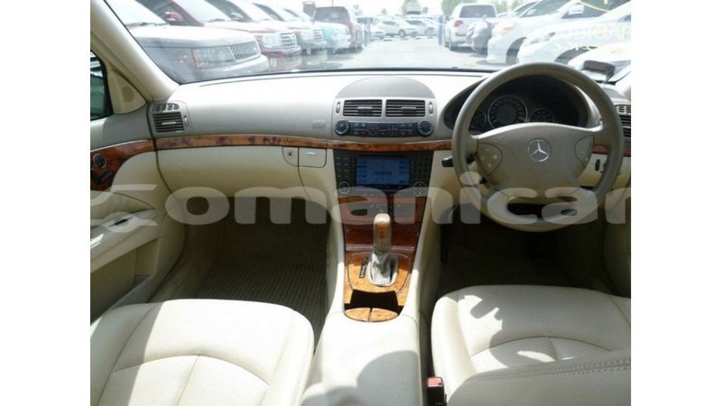 Big with watermark mercedes benz 200 dhufar import dubai 3160