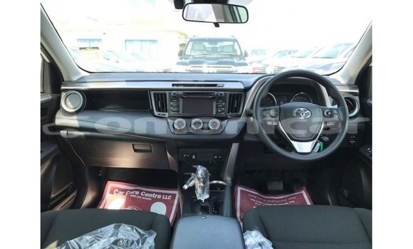 Buy Import Toyota 4Runner White Car in Import - Dubai in Dhufar Buy Import Toyota 4Runner White Car in Import - Dubai in Dhufar