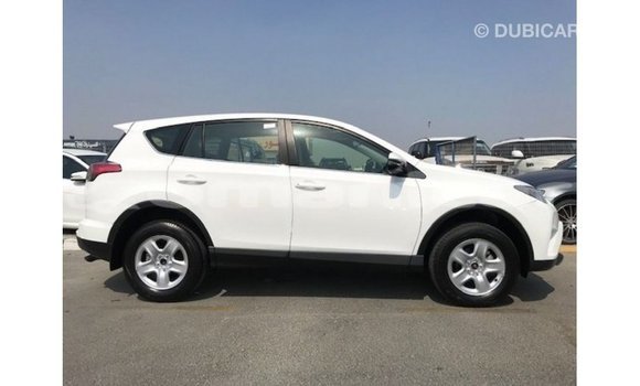 Buy Import Toyota 4Runner White Car in Import - Dubai in Dhufar Buy Import Toyota 4Runner White Car in Import - Dubai in Dhufar