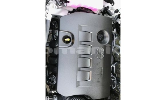 Buy Import Toyota 4Runner White Car in Import - Dubai in Dhufar Buy Import Toyota 4Runner White Car in Import - Dubai in Dhufar