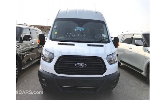 Buy Import Ford Club Wagon White Car in Import - Dubai in Dhufar Buy Import Ford Club Wagon White Car in Import - Dubai in Dhufar