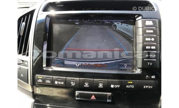 Buy Import Toyota Land Cruiser White Car in Import - Dubai in Dhufar Buy Import Toyota Land Cruiser White Car in Import - Dubai in Dhufar