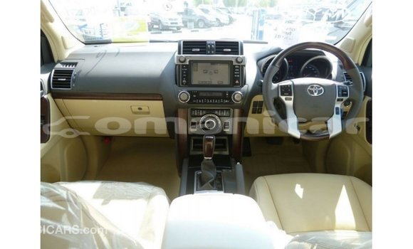 Buy Import Toyota Prado White Car in Import - Dubai in Dhufar Buy Import Toyota Prado White Car in Import - Dubai in Dhufar