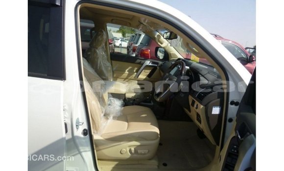 Buy Import Toyota Prado White Car in Import - Dubai in Dhufar Buy Import Toyota Prado White Car in Import - Dubai in Dhufar