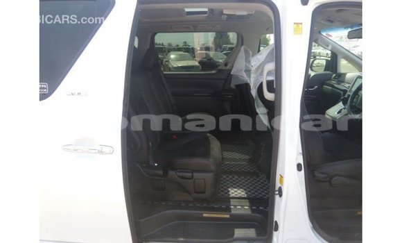 Buy Import Toyota Vellfire White Car in Import - Dubai in Dhufar Buy Import Toyota Vellfire White Car in Import - Dubai in Dhufar