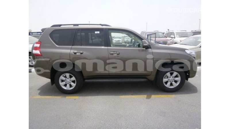 Big with watermark toyota prado dhufar import dubai 3179