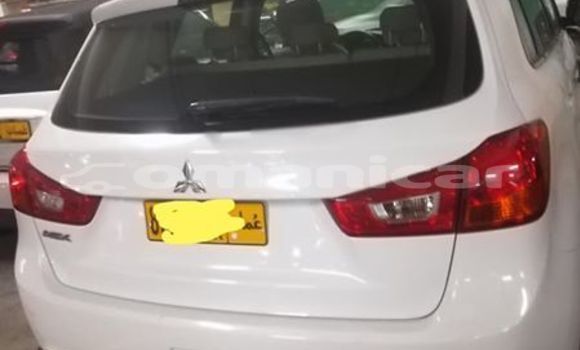 Buy Used Mitsubishi ASX White Car in Muscat in Masqat Buy Used Mitsubishi ASX White Car in Muscat in Masqat