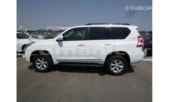 Buy Import Toyota Prado White Car in Import - Dubai in Dhufar Buy Import Toyota Prado White Car in Import - Dubai in Dhufar