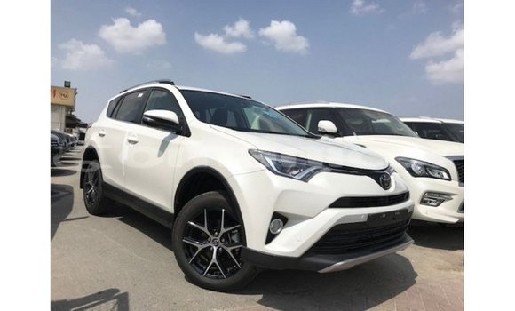 Buy Import Toyota 4Runner White Car in Import - Dubai in Dhufar Buy Import Toyota 4Runner White Car in Import - Dubai in Dhufar