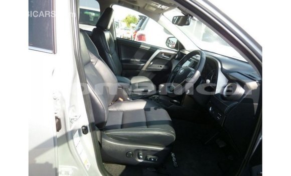 Buy Import Toyota 4Runner Other Car in Import - Dubai in Dhufar Buy Import Toyota 4Runner Other Car in Import - Dubai in Dhufar