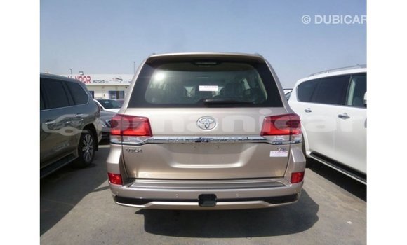 Buy Import Toyota Land Cruiser Other Car in Import - Dubai in Dhufar Buy Import Toyota Land Cruiser Other Car in Import - Dubai in Dhufar