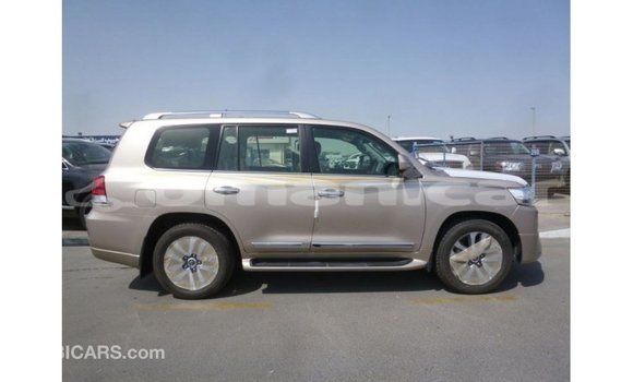 Buy Import Toyota Land Cruiser Other Car in Import - Dubai in Dhufar Buy Import Toyota Land Cruiser Other Car in Import - Dubai in Dhufar