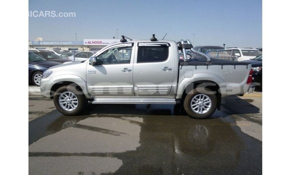 Buy Import Toyota Hilux Other Car in Import - Dubai in Dhufar Buy Import Toyota Hilux Other Car in Import - Dubai in Dhufar