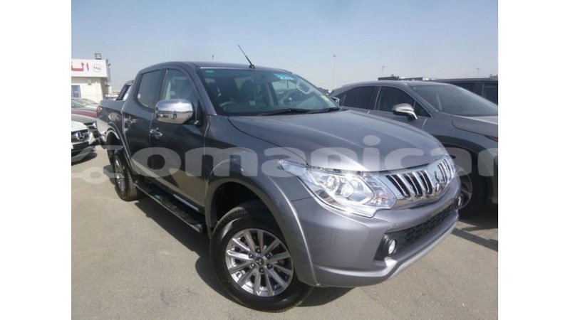 Big with watermark mitsubishi i dhufar import dubai 3195
