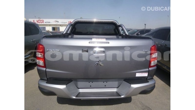 Big with watermark mitsubishi i dhufar import dubai 3195