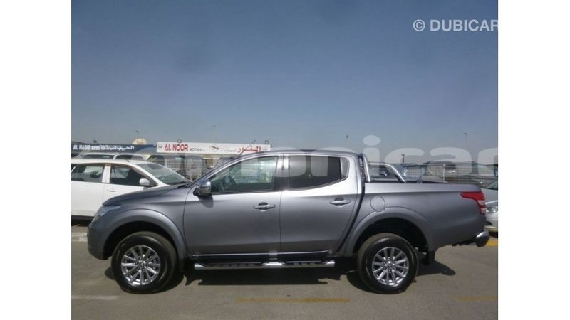 Big with watermark mitsubishi i dhufar import dubai 3195