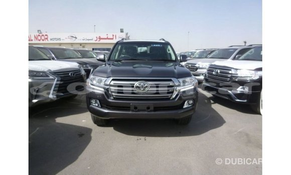 Buy Import Toyota Land Cruiser Other Car in Import - Dubai in Dhufar Buy Import Toyota Land Cruiser Other Car in Import - Dubai in Dhufar
