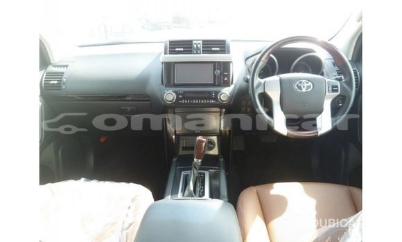 Buy Import Toyota Prado Black Car in Import - Dubai in Dhufar Buy Import Toyota Prado Black Car in Import - Dubai in Dhufar