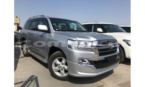 Buy Import Toyota Land Cruiser Other Car in Import - Dubai in Dhufar Buy Import Toyota Land Cruiser Other Car in Import - Dubai in Dhufar