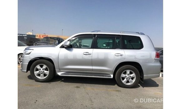 Buy Import Toyota Land Cruiser Other Car in Import - Dubai in Dhufar Buy Import Toyota Land Cruiser Other Car in Import - Dubai in Dhufar