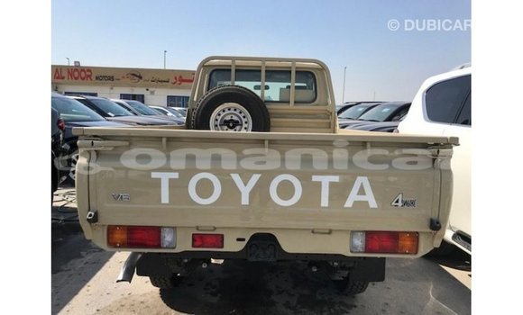 Buy Import Toyota Land Cruiser Beige Car in Import - Dubai in Dhufar Buy Import Toyota Land Cruiser Beige Car in Import - Dubai in Dhufar