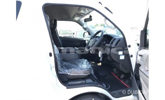 Buy Import Toyota Hiace White Car in Import - Dubai in Dhufar Buy Import Toyota Hiace White Car in Import - Dubai in Dhufar