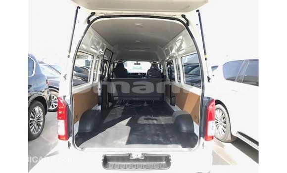 Buy Import Toyota Hiace White Car in Import - Dubai in Dhufar Buy Import Toyota Hiace White Car in Import - Dubai in Dhufar
