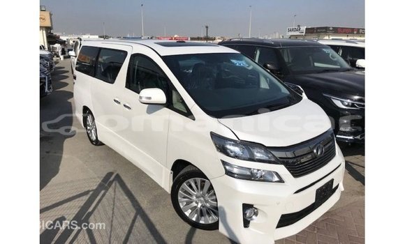 Buy Import Toyota Vellfire White Car in Import - Dubai in Dhufar Buy Import Toyota Vellfire White Car in Import - Dubai in Dhufar