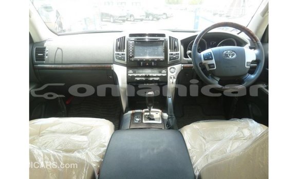 Buy Import Toyota Land Cruiser Other Car in Import - Dubai in Dhufar Buy Import Toyota Land Cruiser Other Car in Import - Dubai in Dhufar