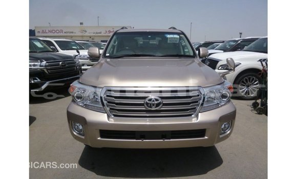 Buy Import Toyota Land Cruiser Other Car in Import - Dubai in Dhufar Buy Import Toyota Land Cruiser Other Car in Import - Dubai in Dhufar