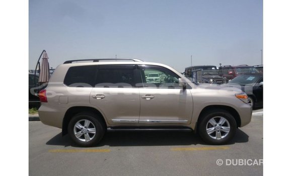 Buy Import Toyota Land Cruiser Other Car in Import - Dubai in Dhufar Buy Import Toyota Land Cruiser Other Car in Import - Dubai in Dhufar