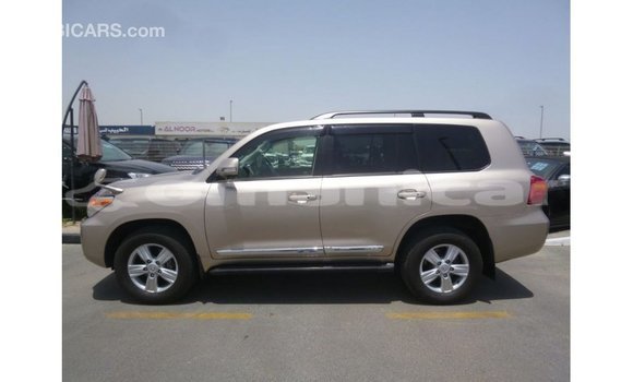 Buy Import Toyota Land Cruiser Other Car in Import - Dubai in Dhufar Buy Import Toyota Land Cruiser Other Car in Import - Dubai in Dhufar