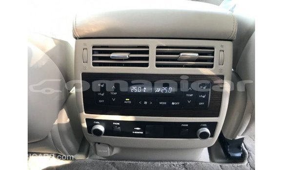 Buy Import Toyota Land Cruiser White Car in Import - Dubai in Dhufar Buy Import Toyota Land Cruiser White Car in Import - Dubai in Dhufar