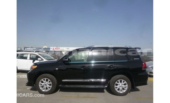 Buy Import Toyota Land Cruiser Black Car in Import - Dubai in Dhufar Buy Import Toyota Land Cruiser Black Car in Import - Dubai in Dhufar