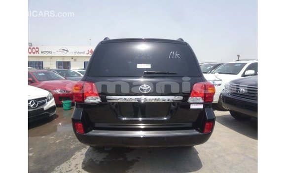Buy Import Toyota Land Cruiser Black Car in Import - Dubai in Dhufar Buy Import Toyota Land Cruiser Black Car in Import - Dubai in Dhufar