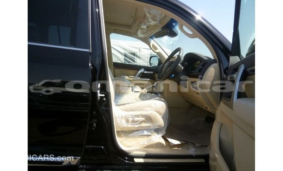 Buy Import Toyota Land Cruiser Black Car in Import - Dubai in Dhufar Buy Import Toyota Land Cruiser Black Car in Import - Dubai in Dhufar
