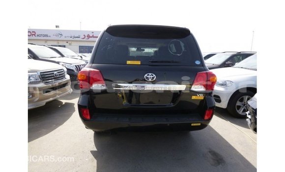 Buy Import Toyota Land Cruiser Black Car in Import - Dubai in Dhufar Buy Import Toyota Land Cruiser Black Car in Import - Dubai in Dhufar