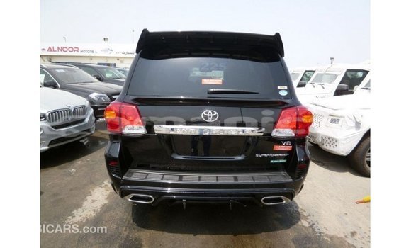 Buy Import Toyota Land Cruiser Black Car in Import - Dubai in Dhufar Buy Import Toyota Land Cruiser Black Car in Import - Dubai in Dhufar