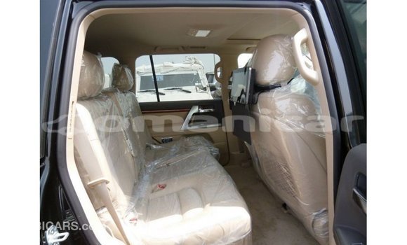 Buy Import Toyota Land Cruiser Black Car in Import - Dubai in Dhufar Buy Import Toyota Land Cruiser Black Car in Import - Dubai in Dhufar