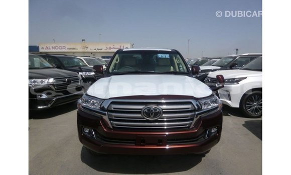 Buy Import Toyota Land Cruiser Other Car in Import - Dubai in Dhufar Buy Import Toyota Land Cruiser Other Car in Import - Dubai in Dhufar