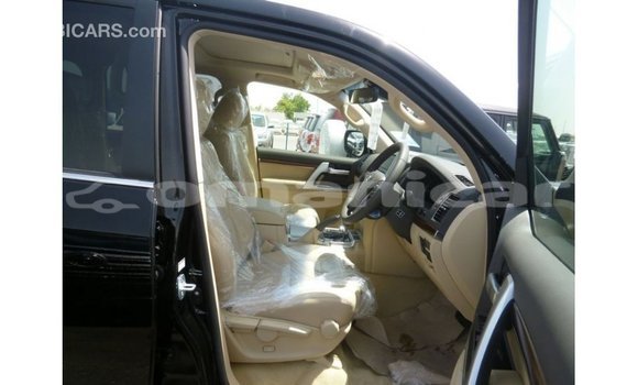 Buy Import Toyota Land Cruiser Black Car in Import - Dubai in Dhufar Buy Import Toyota Land Cruiser Black Car in Import - Dubai in Dhufar