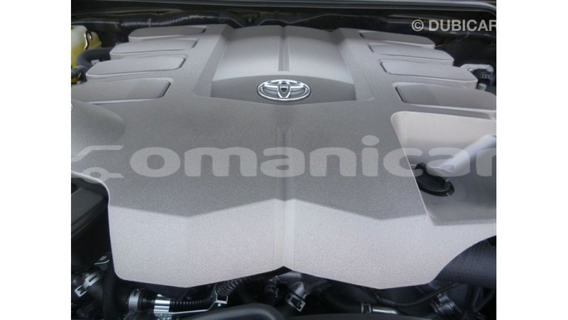 Big with watermark toyota land cruiser dhufar import dubai 3242