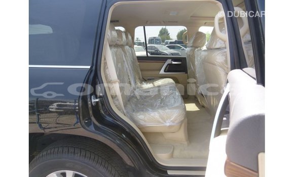 Buy Import Toyota Land Cruiser Black Car in Import - Dubai in Dhufar Buy Import Toyota Land Cruiser Black Car in Import - Dubai in Dhufar