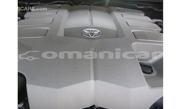 Buy Import Toyota Land Cruiser Black Car in Import - Dubai in Dhufar Buy Import Toyota Land Cruiser Black Car in Import - Dubai in Dhufar