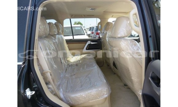 Buy Import Toyota Land Cruiser Black Car in Import - Dubai in Dhufar Buy Import Toyota Land Cruiser Black Car in Import - Dubai in Dhufar