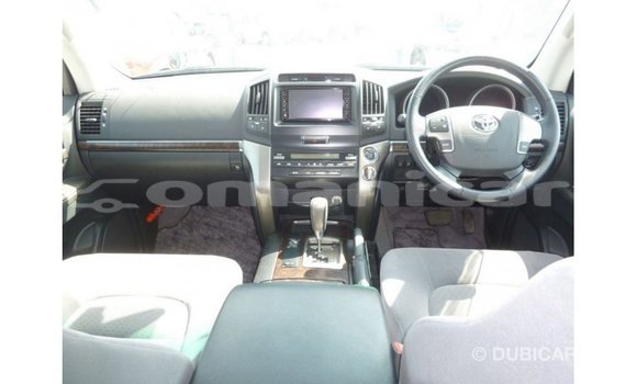 Buy Import Toyota Land Cruiser Other Car in Import - Dubai in Dhufar Buy Import Toyota Land Cruiser Other Car in Import - Dubai in Dhufar